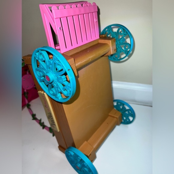 American Girl Wellie Wishers Carriage - Picture 10 of 11
